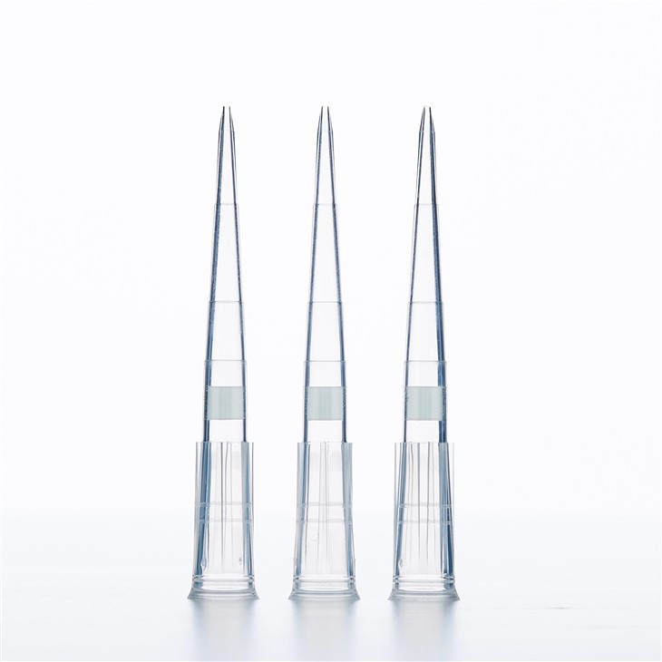 เคล็ดลับการปิเปตสากลที่มีการเก็บรักษาต่ำเคล็ดลับการฆ่าเชื้อด้วยห้องปฏิบัติการทิ้งเคล็ดลับปิเปตขนาดเล็ก 100ul พร้อมตัวกรอง